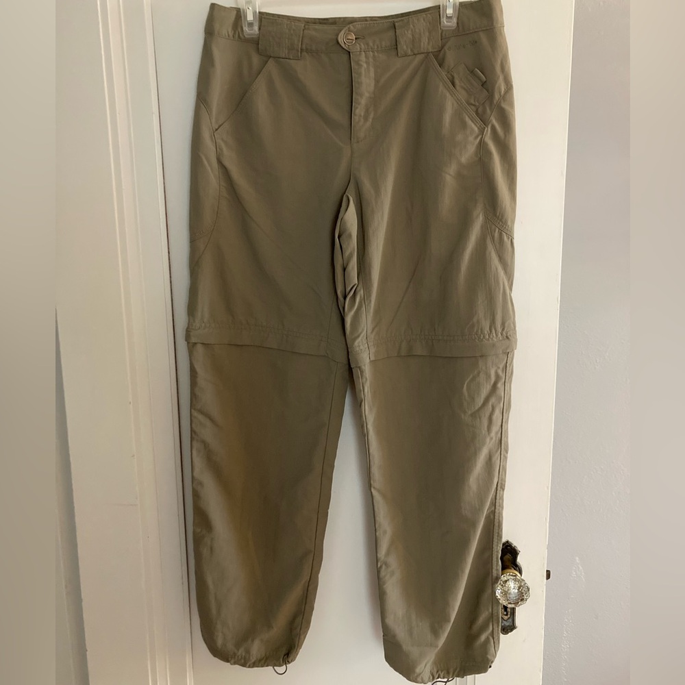 Columbia Women's Zip Off hiking Pants in Tan